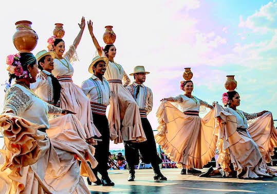 El Festival de Folclore vuelve a la Feria